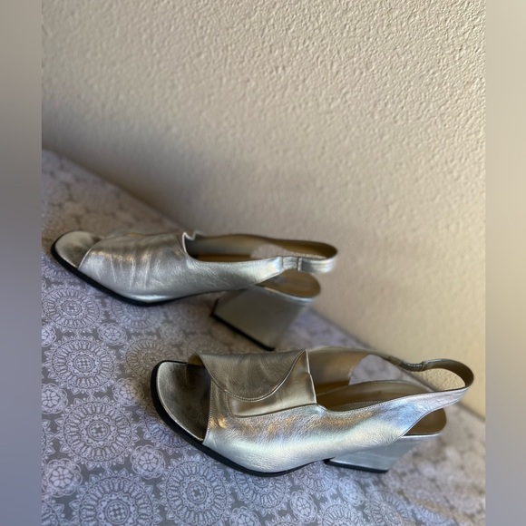 Aldo Chelini~Vtg~Soft~Leather~Slingback~Slant Wrapped Block Heel Sandal~Size 9 - Picture 3 of 16